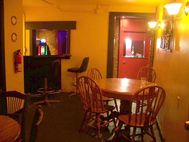 Picture of the private indoor cubby hole at Tiffany's Lounge bar, Madison Historic District, Downtown Madison Indiana.
