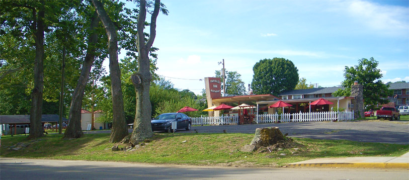 Picture of Mumbles BBQ Restaurant on Vaughn Drive in Madison Indiana, on the Ohio River Front, located in Madison Historic District, Downtown Madison Indiana